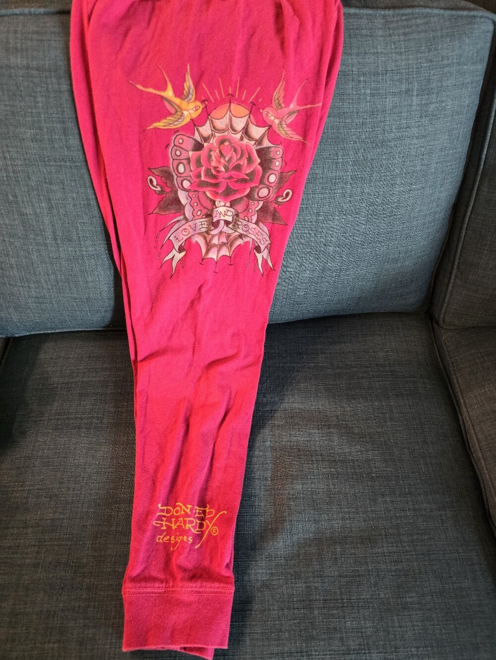 Vintage Ed Hardy Women’s Hot Pink Tattoo-Print Joggers
